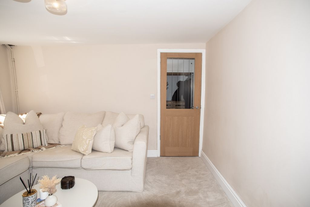 Property photo 3 of 44 Photo 4