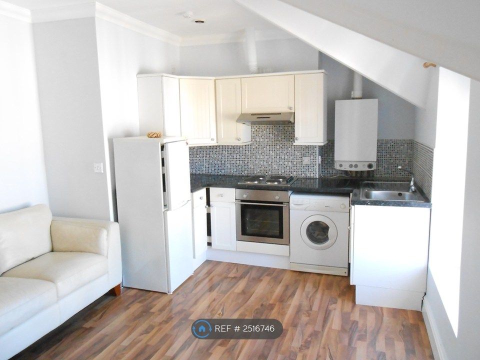 Property photo 2 of 9 Living Room