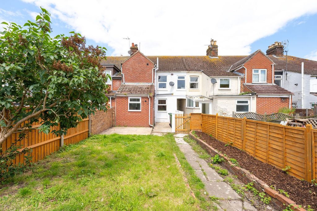 Property photo 2 of 14