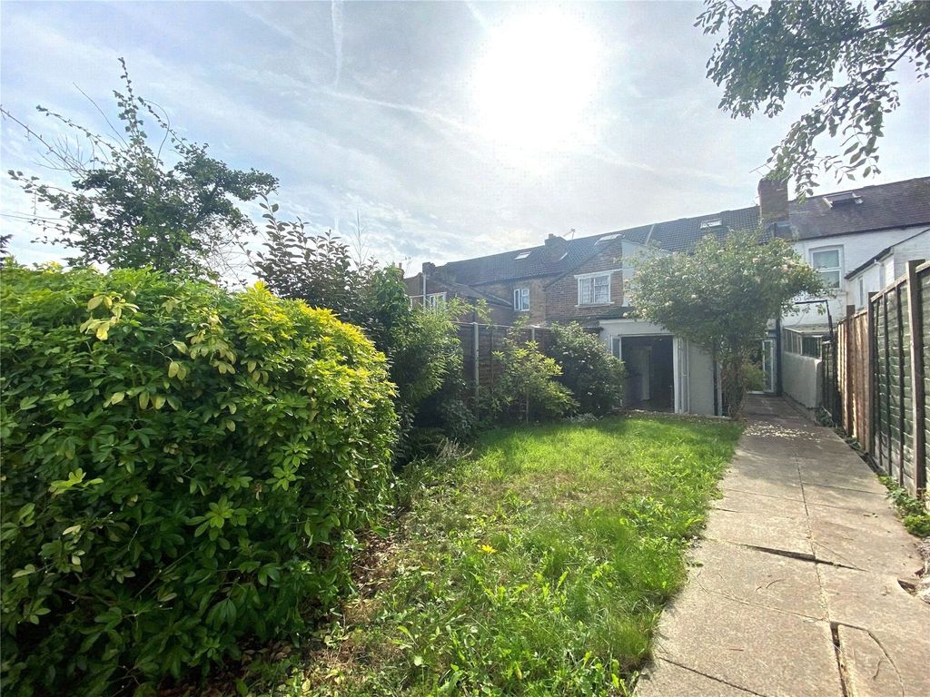 Property photo 3 of 6 Picture No. 01