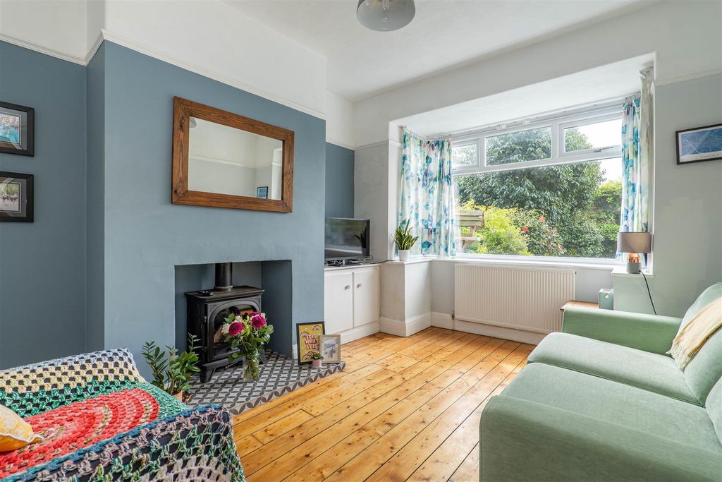 Property photo 2 of 29 Dining Room