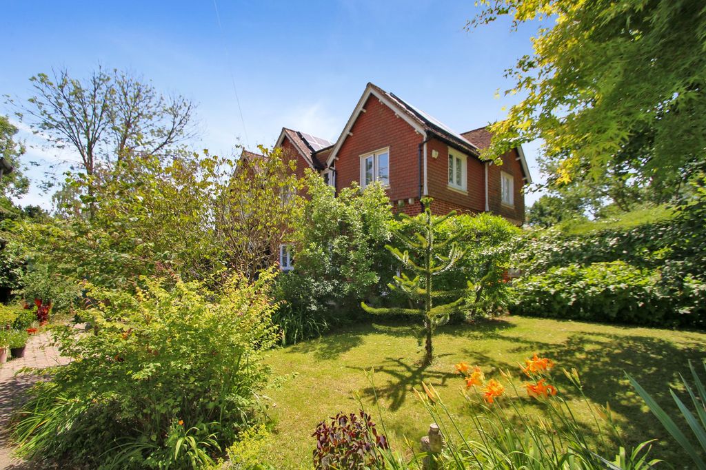 Property photo 3 of 19