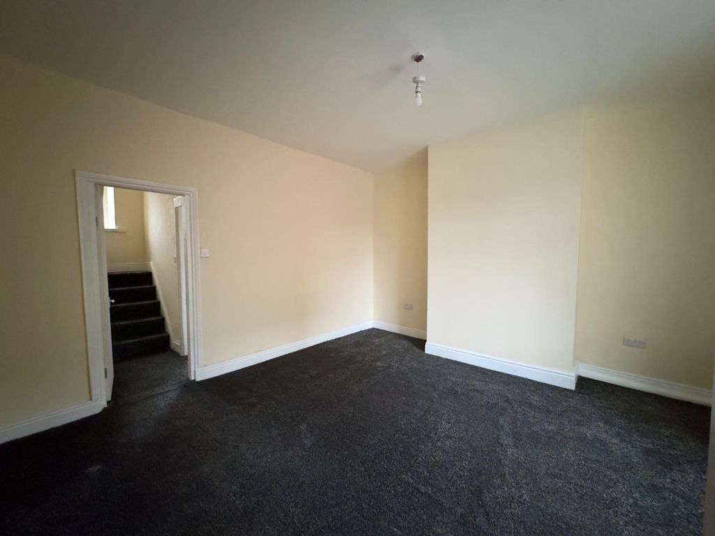 Property photo 3 of 10 Image00013.Jpeg