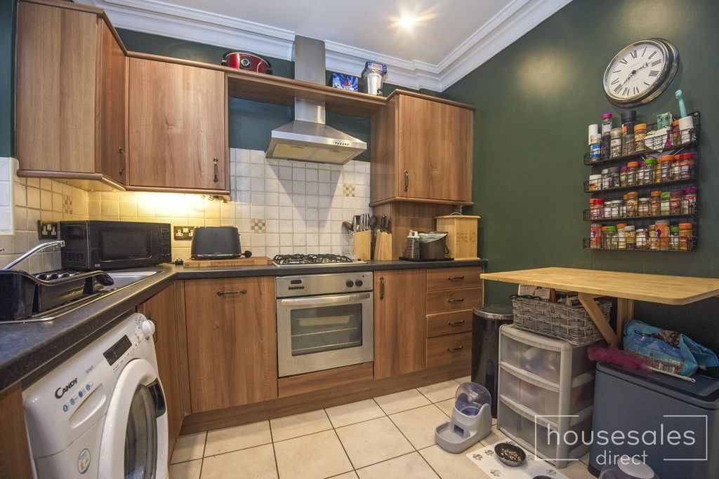 Property photo 2 of 13