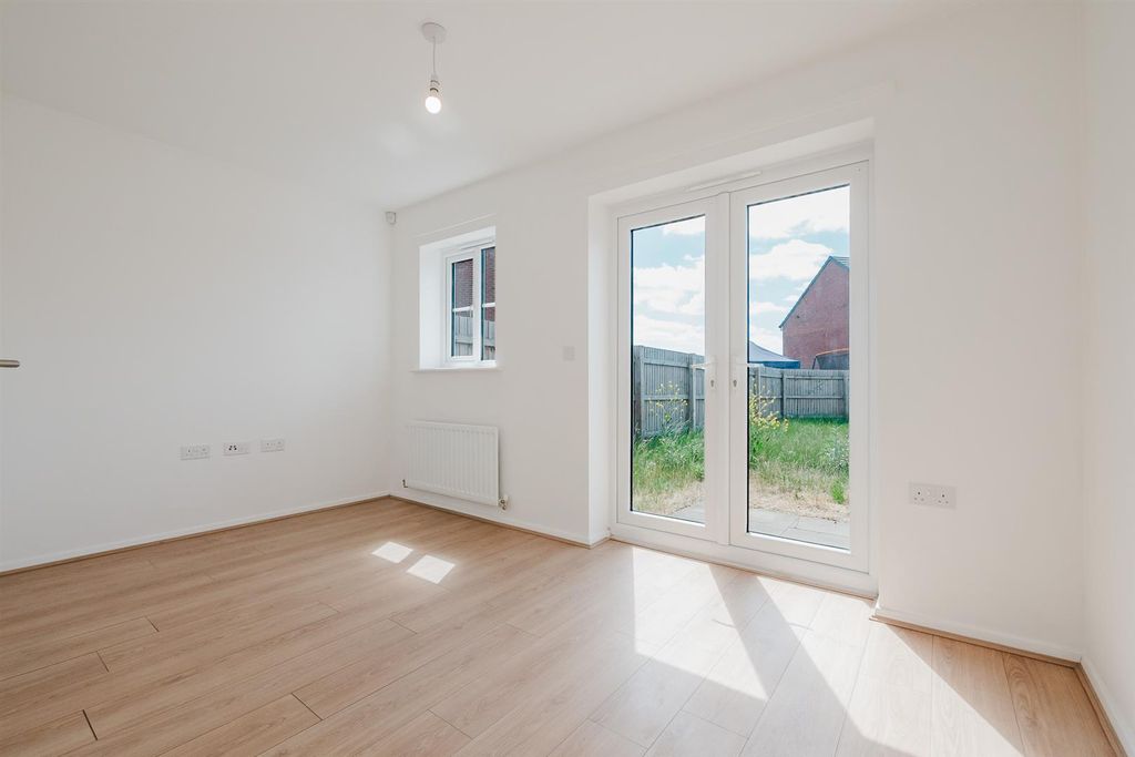 Additional image 9 of 2 bed semi-detached house to rentLakeside North, Scunthorpe DN16