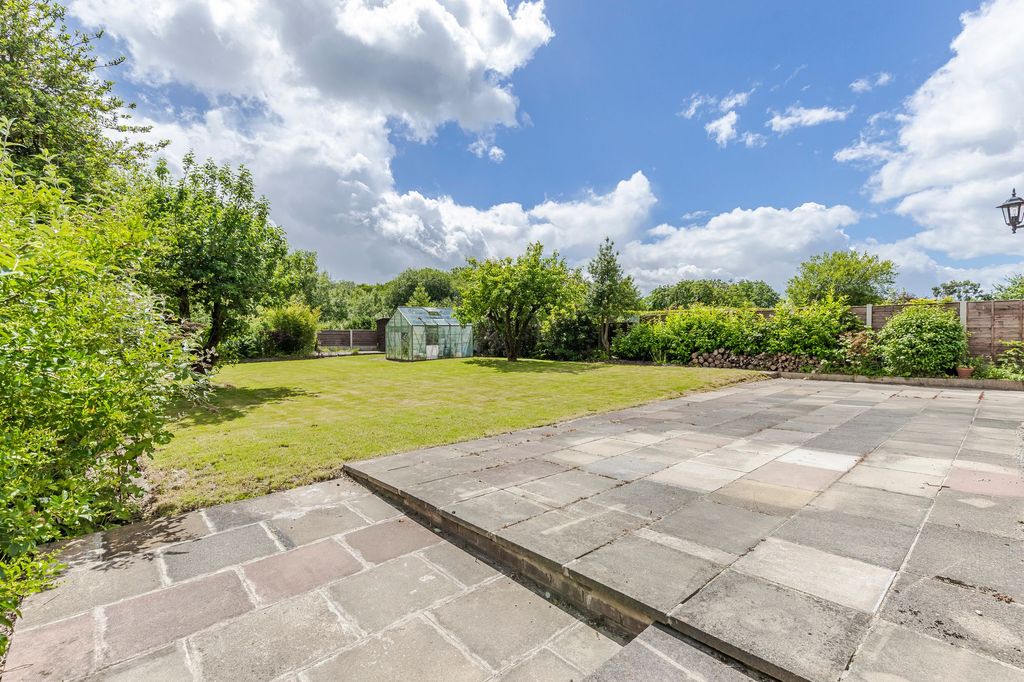 Property photo 3 of 24
