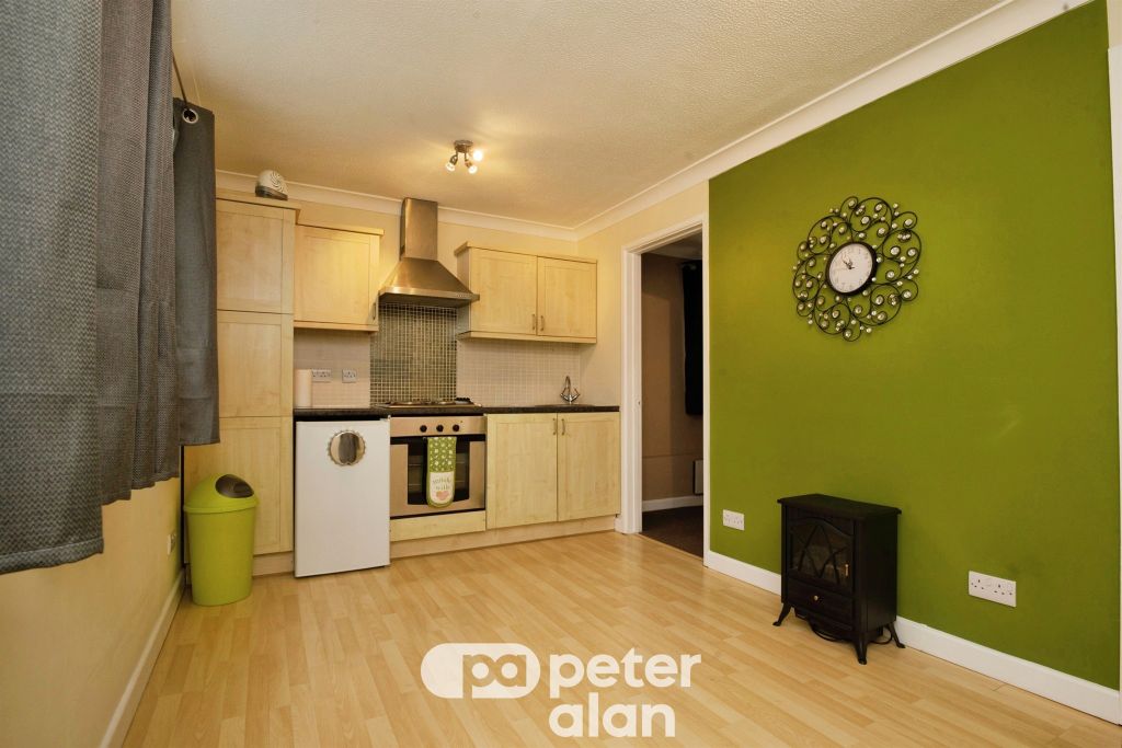 Property photo 3 of 9