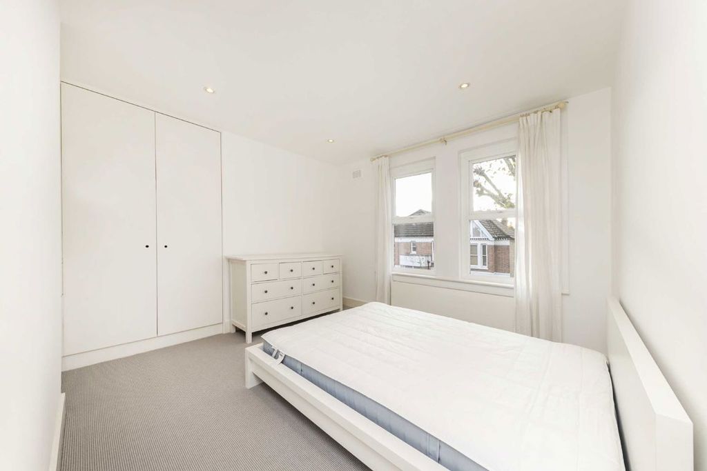 Property photo 3 of 4