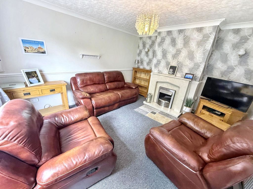 Property photo 3 of 13