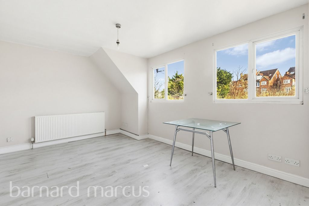 Property photo 2 of 8 Living Room