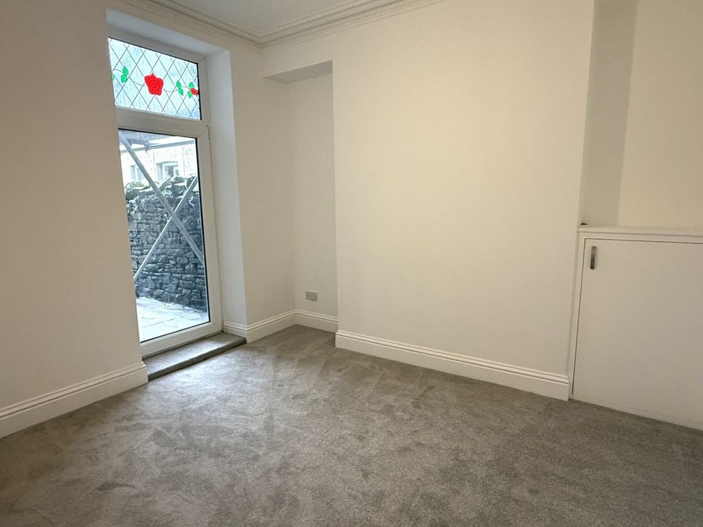 Property photo 3 of 12 Not Specified