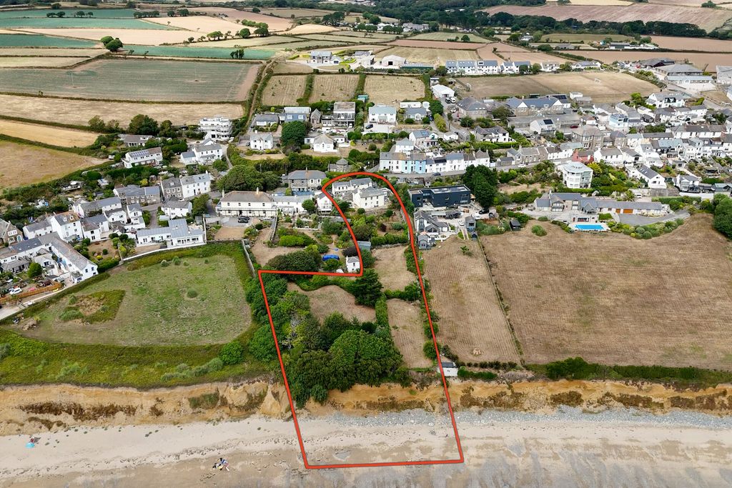 Property photo 1 of 35 13-6A86d09F06d58-...