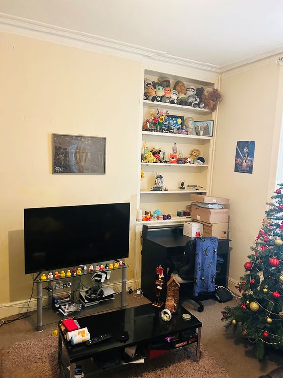 Property photo 2 of 3