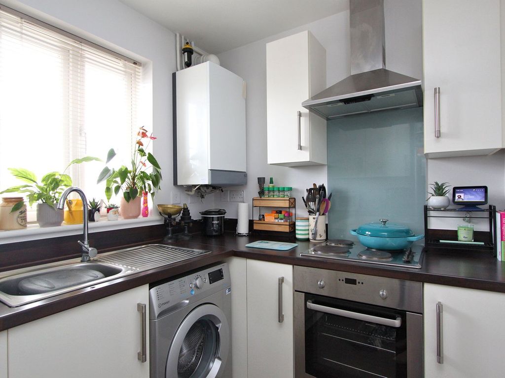 Additional image 5 of 2 bed flat for saleLeaze Close, Thornbury BS35