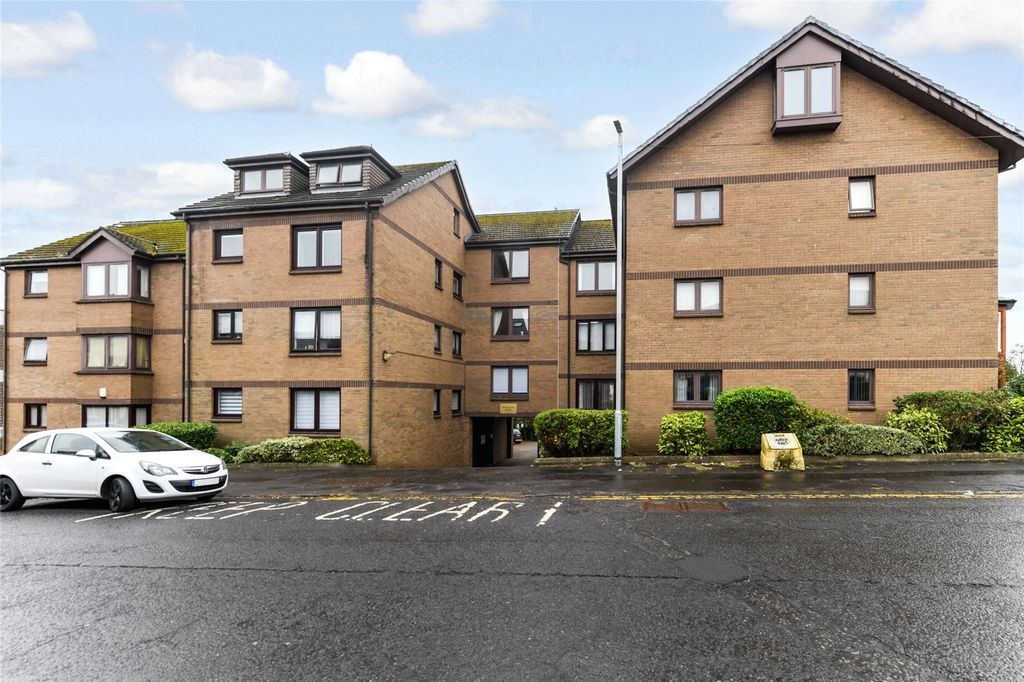 Property photo 1 of 27 Picture No. 04