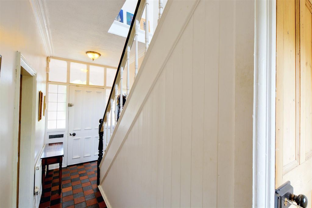 Property photo 2 of 28 Hallway_1.Jpeg