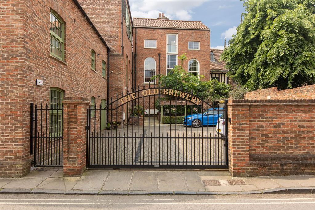 Property photo 2 of 11 The Old Brewery 7 External-2.Jpg
