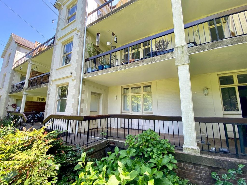 Property photo 1 of 7 Balcony