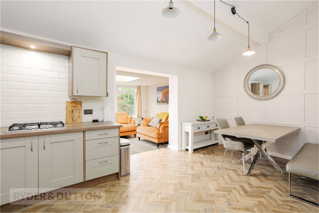 Property photo 3 of 26 Kitchen/Diner