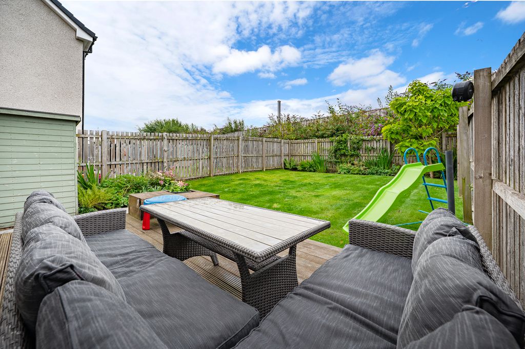 Property photo 2 of 57