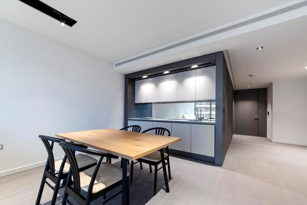 Property photo 2 of 12 Image