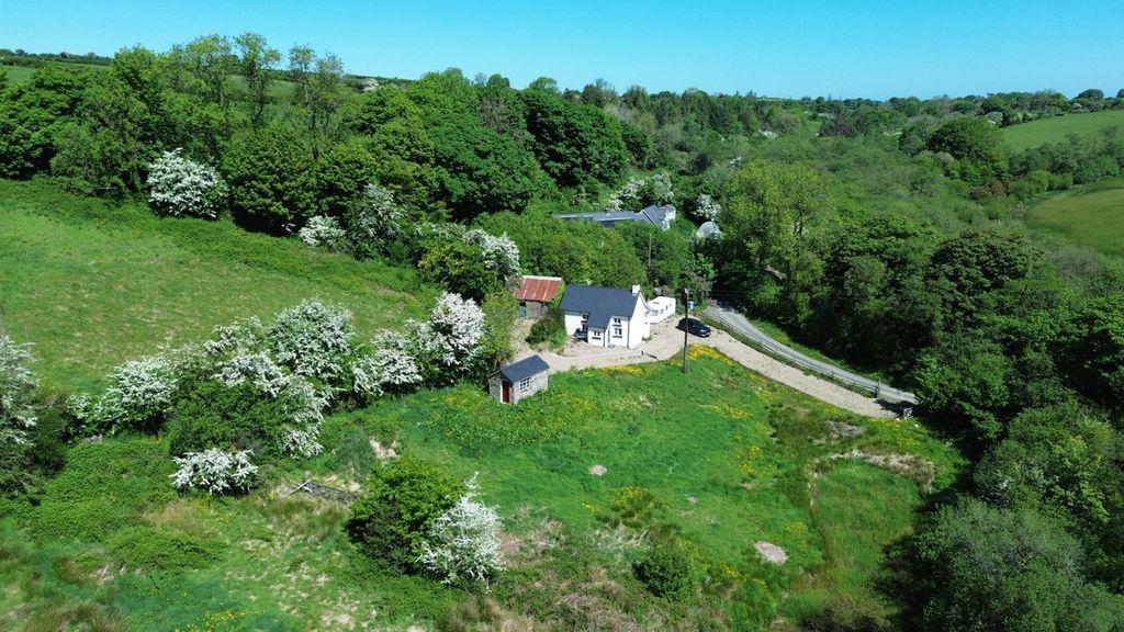 Property photo 2 of 37