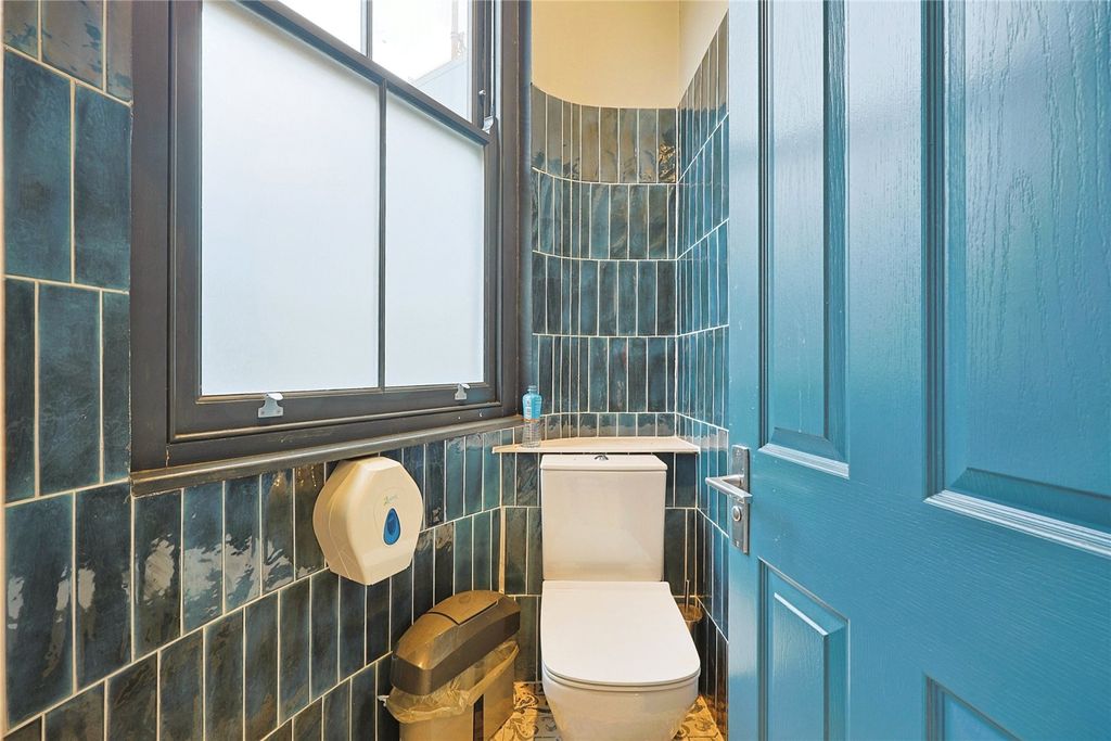 Property photo 2 of 3 Picture No. 01