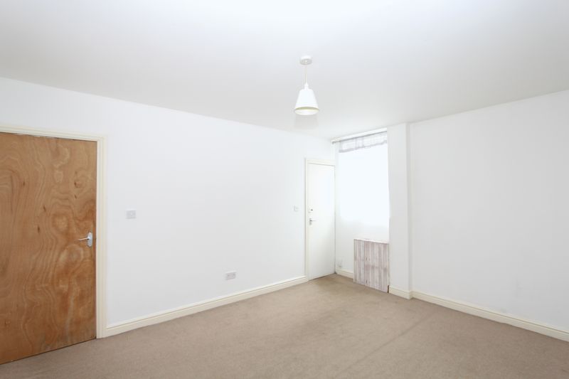 Property photo 3 of 7 Photo 3