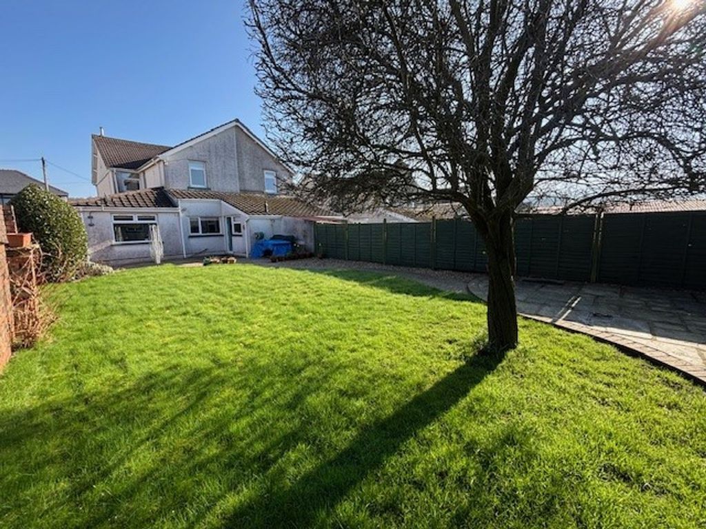 Property photo 3 of 45