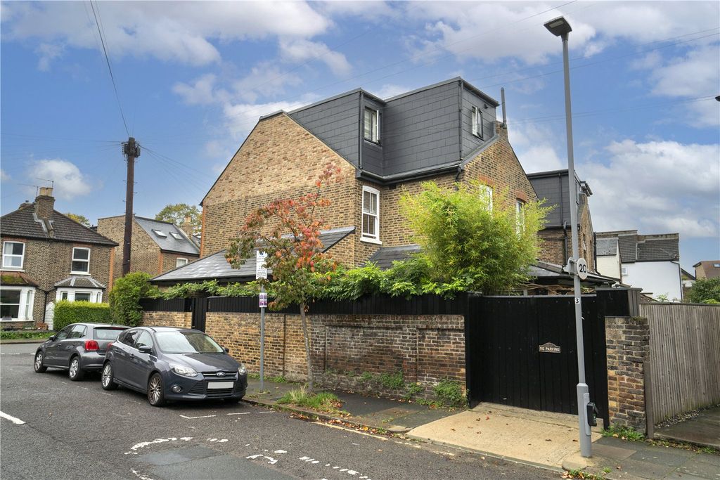 Property photo 3 of 18 Picture No. 03