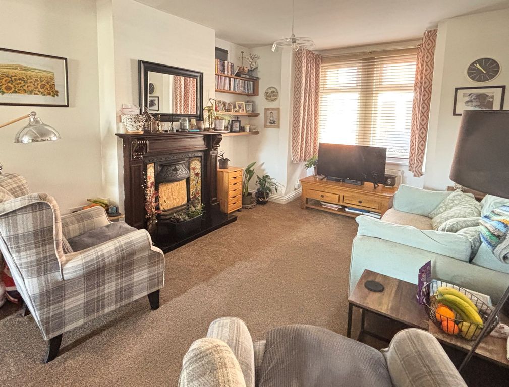 Property photo 3 of 15 Photo 2