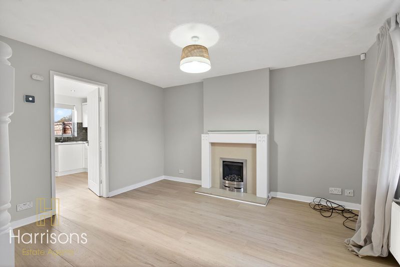 Property photo 2 of 17 Photo 1