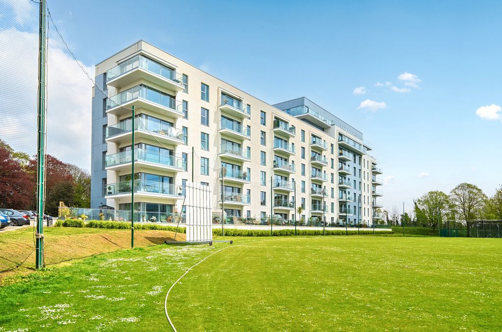 Property photo 1 of 20 1441530-1-69E7B10...