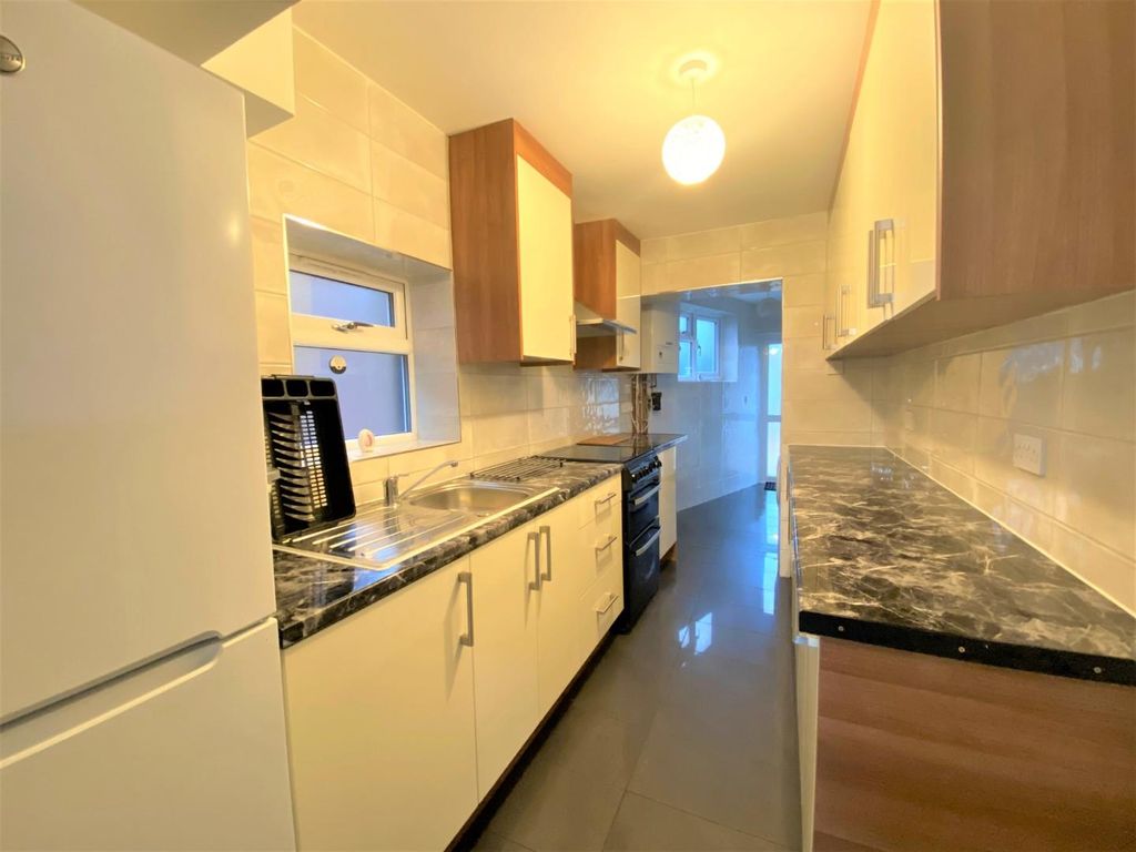Property photo 3 of 10 3.Jpg
