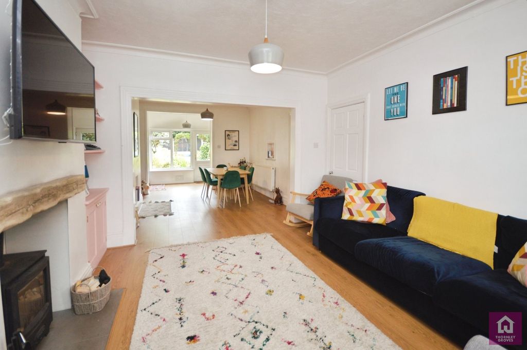 Property photo 2 of 25 Open Plan