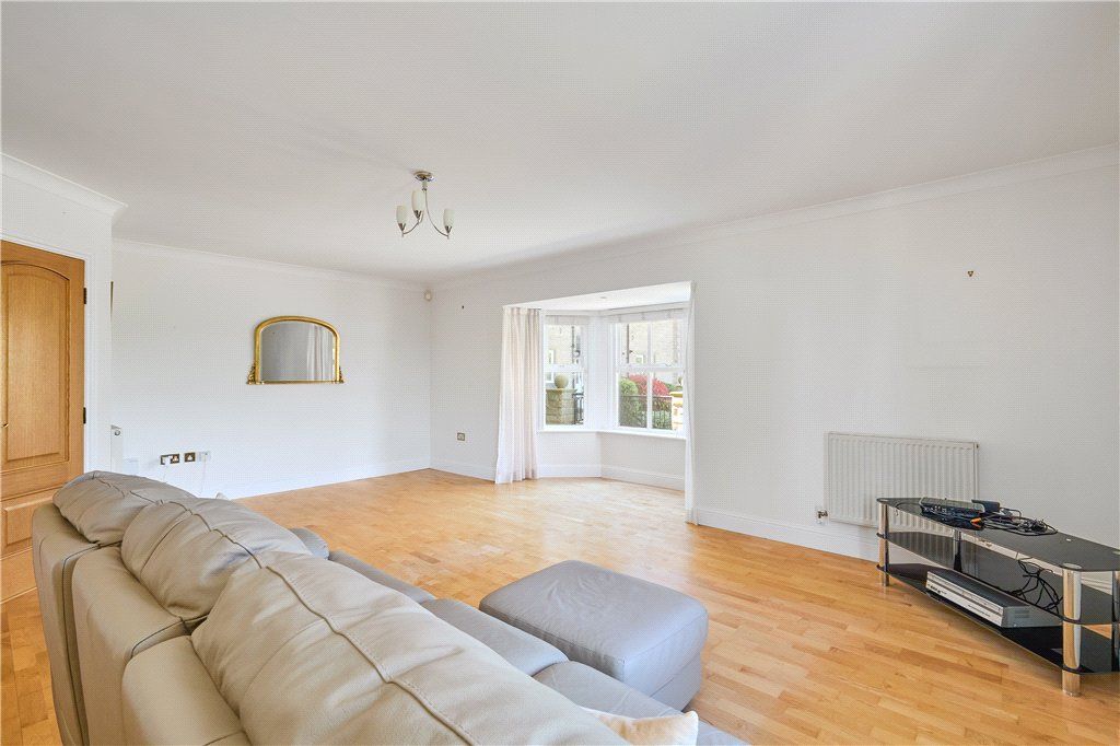 Property photo 3 of 13 Living Room
