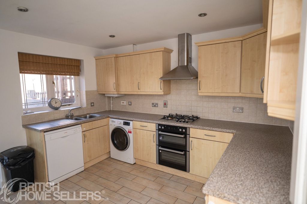 Property photo 2 of 18 Picture No. 08