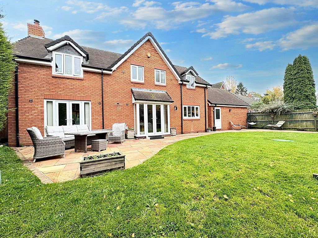 Property photo 3 of 54