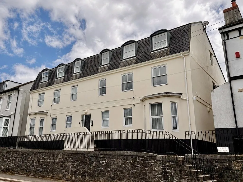 Apartment in Plymouth, Pennycomequick - View 3