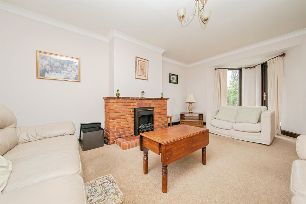 Property photo 3 of 17