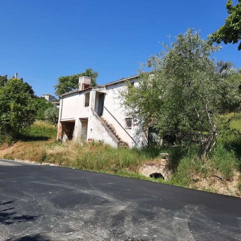 Property photo 2 of 14