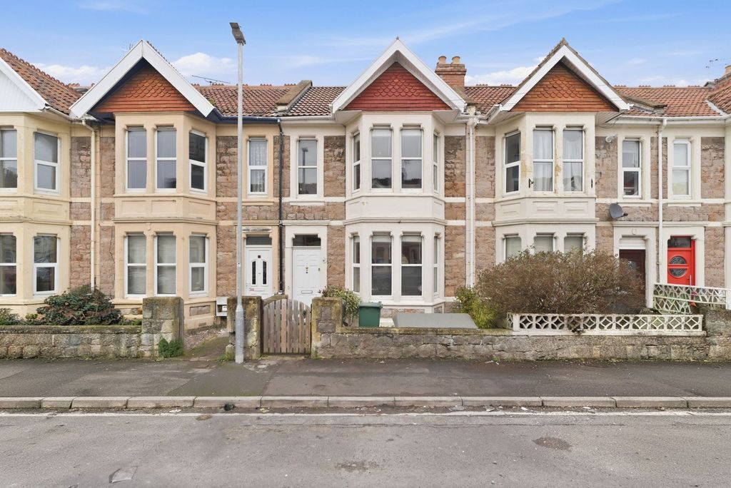 Property photo 1 of 40