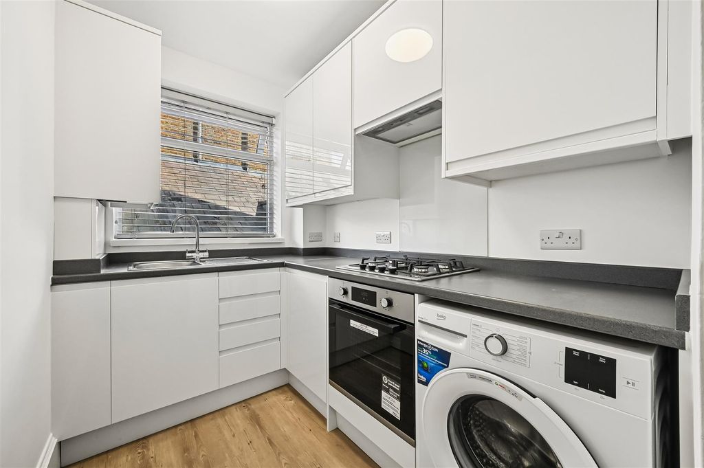 Property photo 2 of 11 5.Jpg