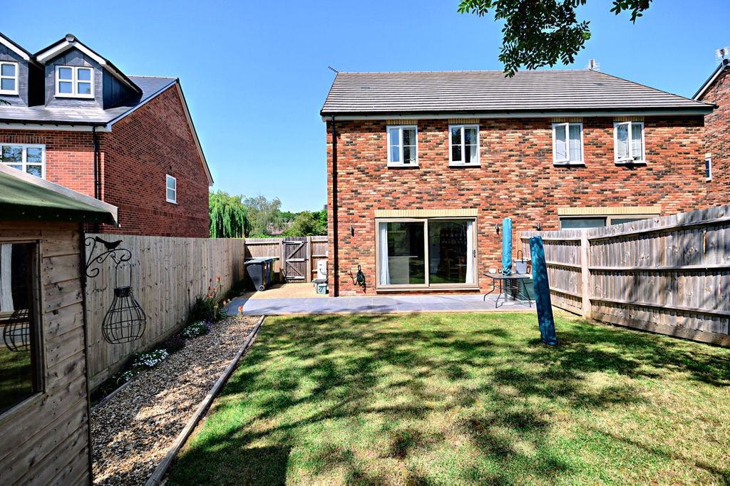 Property photo 3 of 15