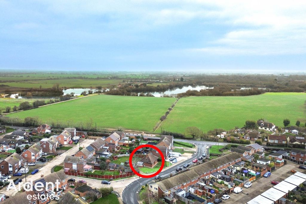 Property photo 3 of 24