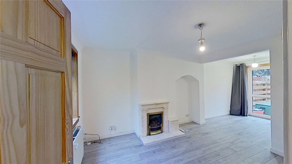 Property photo 2 of 16 Photo 2