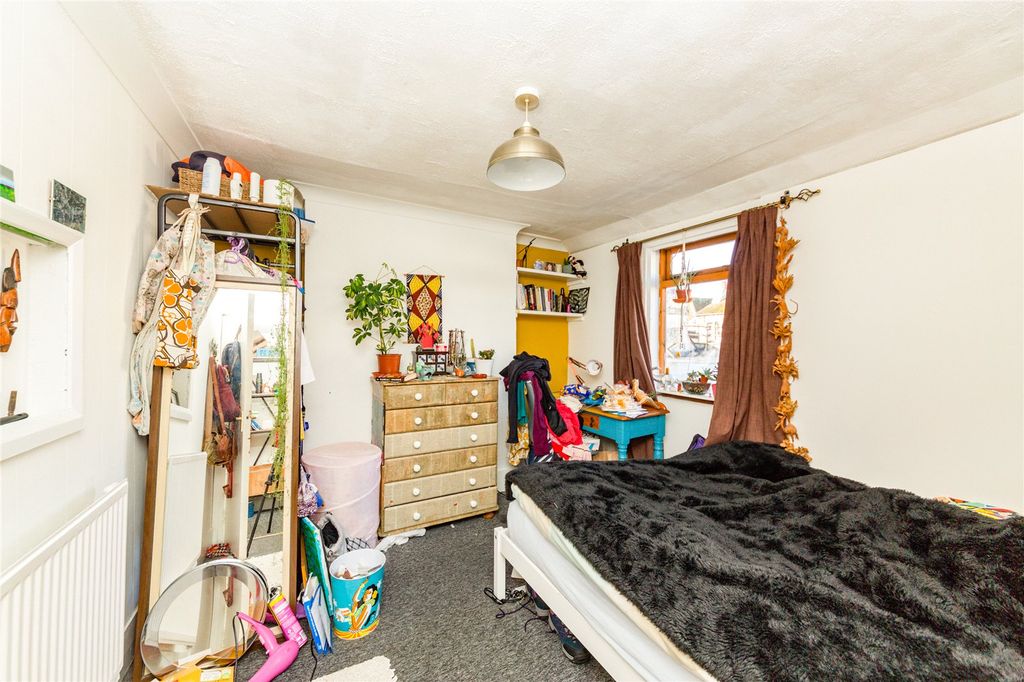 Property photo 3 of 7 Picture No. 04