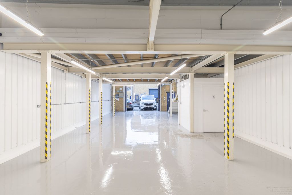 Property photo 3 of 4 Flexible Property Space