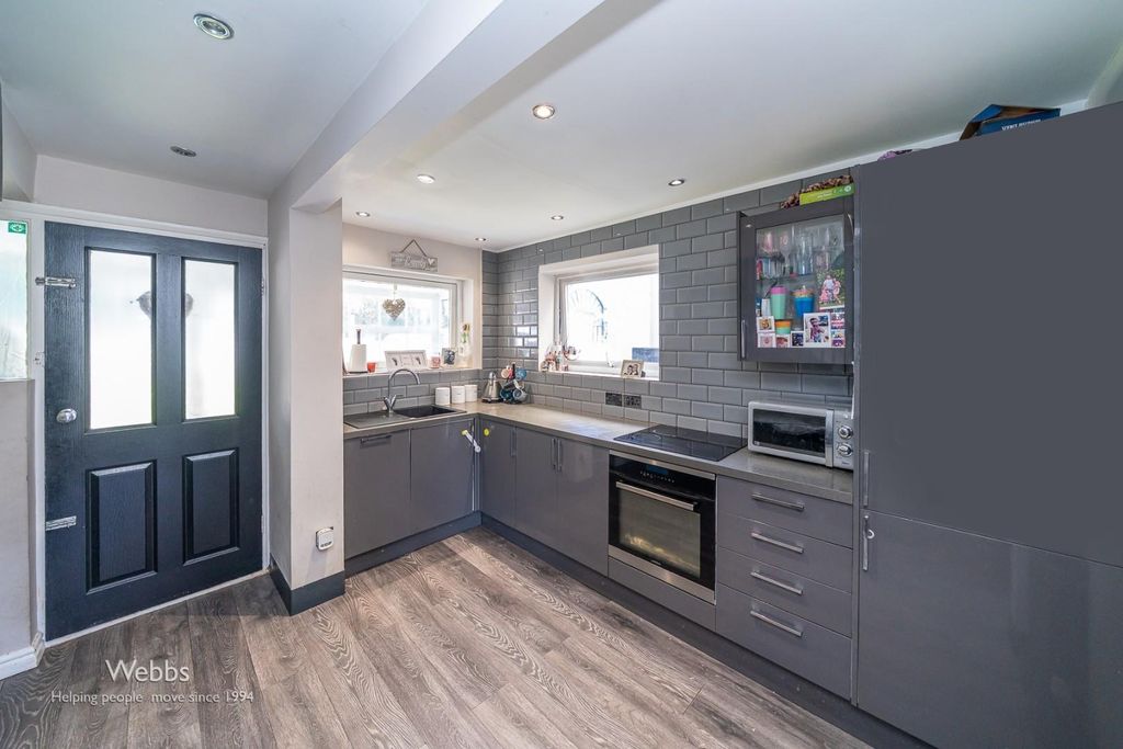 Property photo 2 of 21 Â© Webbs Estate Agents Â© (158 Of 147).Jpg