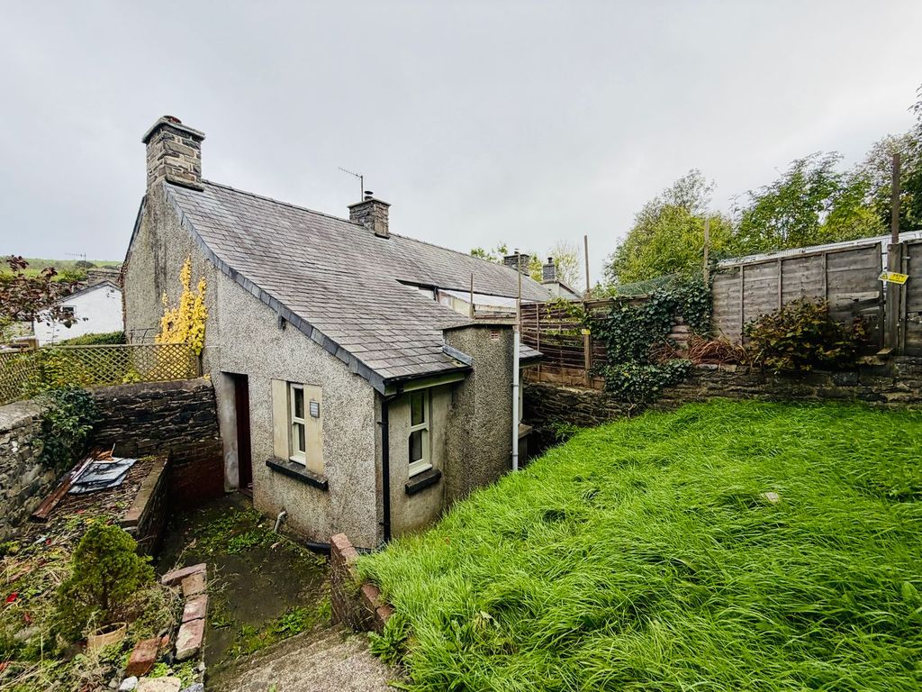 Property photo 2 of 10
